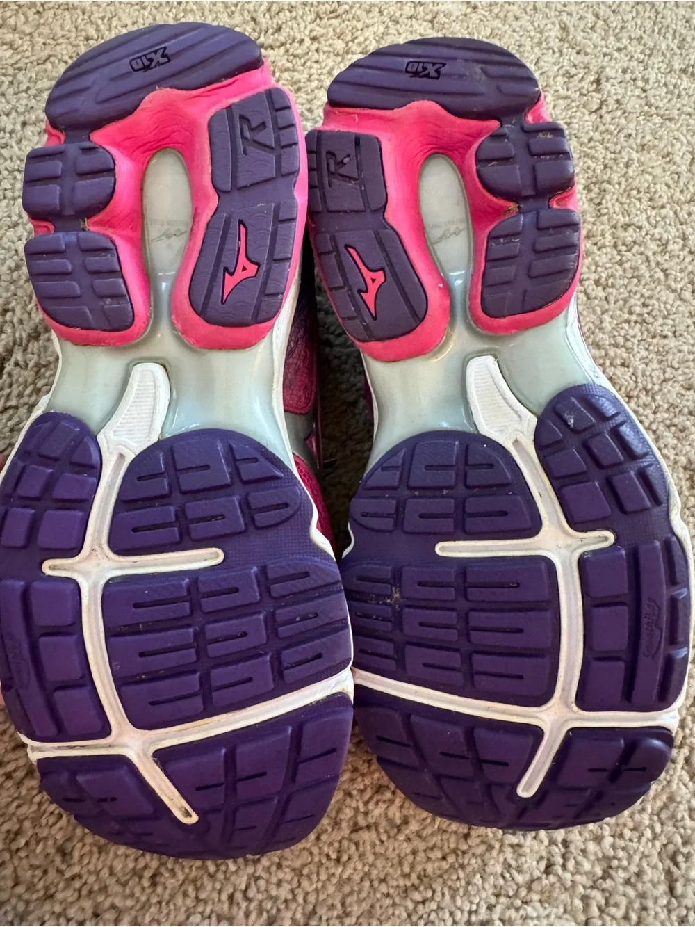 Mizuno Women's Pink Performance Running Shoes